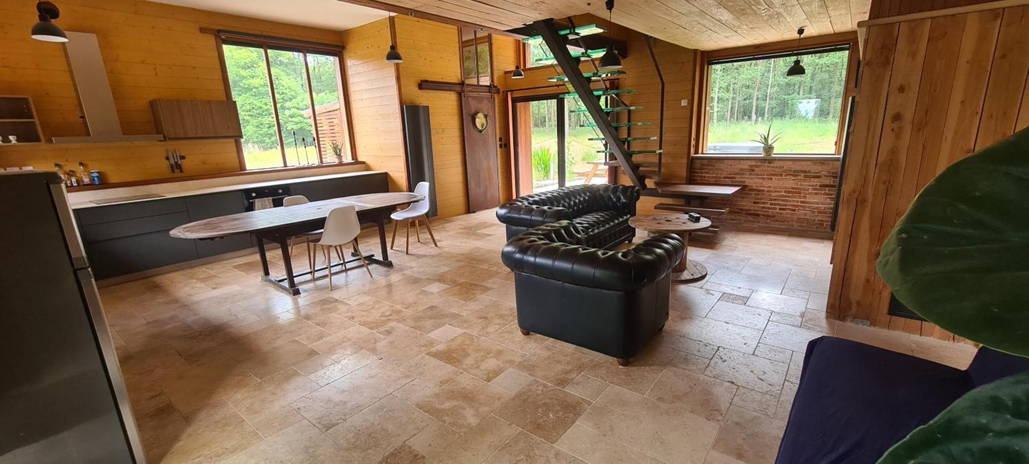 La Maison Dans Les Bois Soucelles Exteriör bild