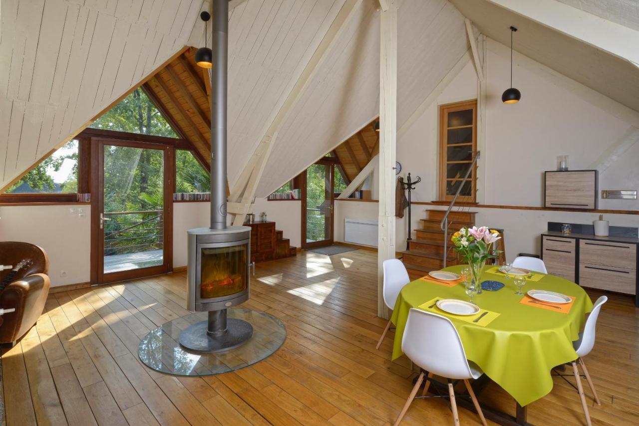 La Maison Dans Les Bois Soucelles Exteriör bild