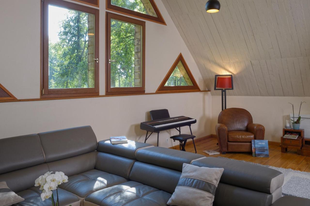 La Maison Dans Les Bois Soucelles Exteriör bild