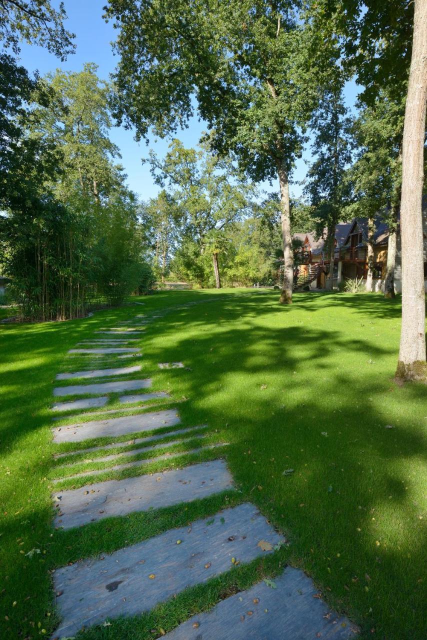 La Maison Dans Les Bois Soucelles Exteriör bild