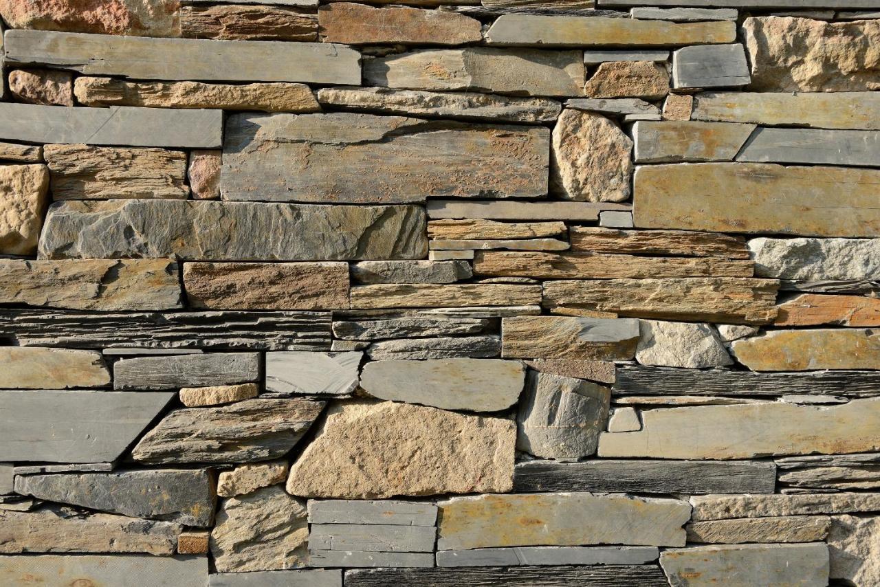 La Maison Dans Les Bois Soucelles Exteriör bild