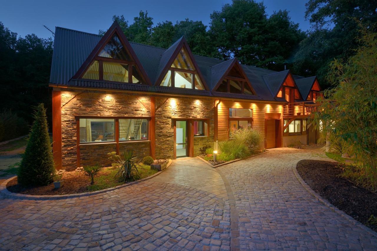 La Maison Dans Les Bois Soucelles Exteriör bild